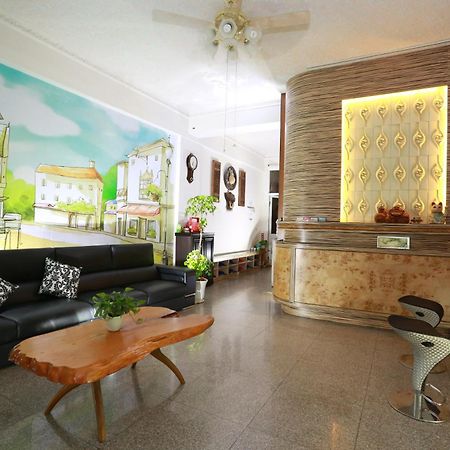 Xiang Heng House Lägenhet Luodong Exteriör bild